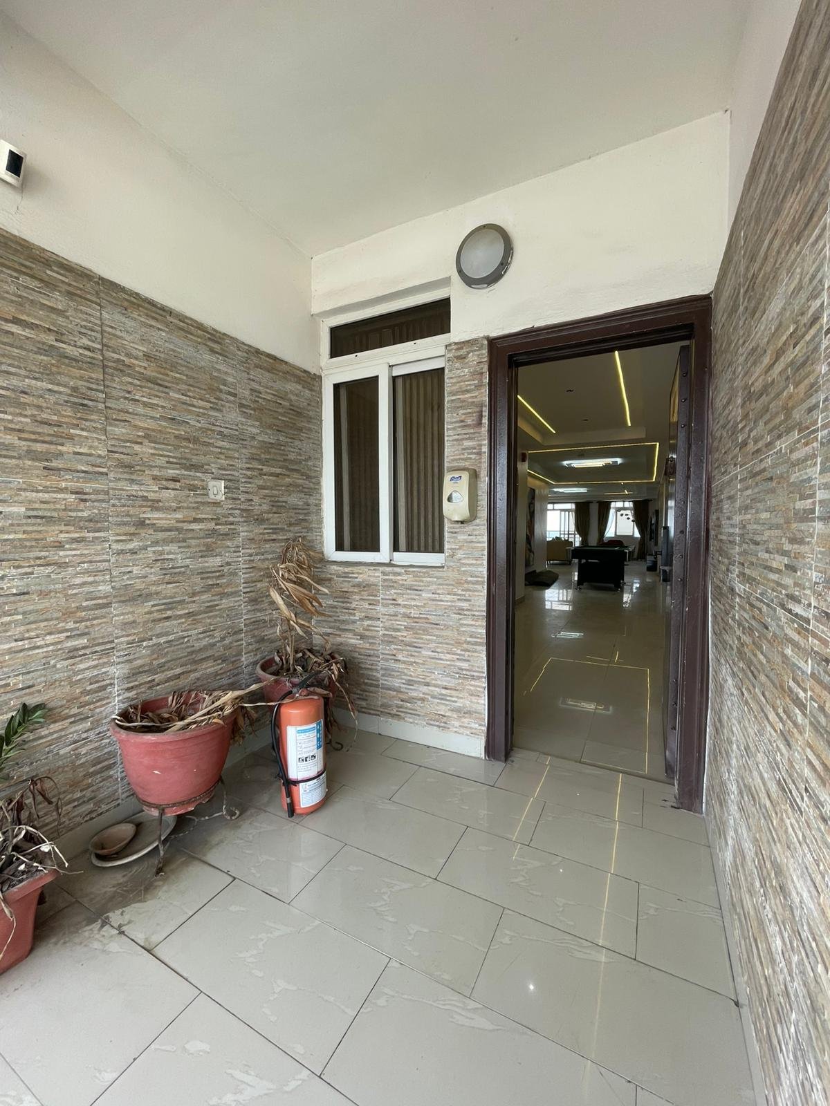 3-Bedroom Fully furnished apartment